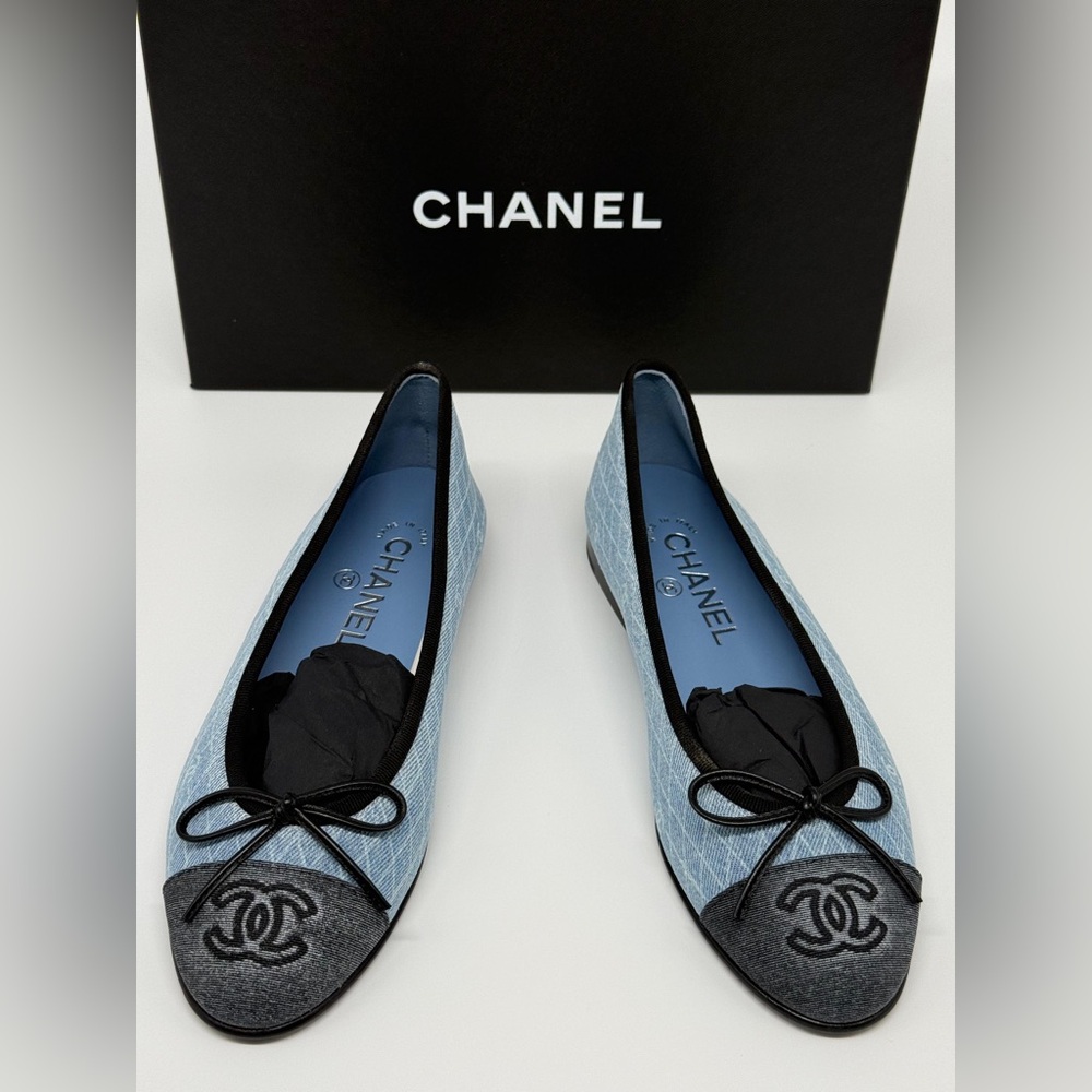 Chanel Denim Printed Quilt CC Cap Toe Ballerina Flats Size 36.5 NEW - Picture 5 of 8